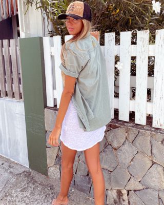 Monday: the perfect time to start over and begin anew 🌻💚 

•
•
•
•

#freeinstbarth #clothes #free #localbrand #stbarth #sbh #love #dress #white #shirt #kaki #cap #black #cork #girlstyle #islandlife #caribbean